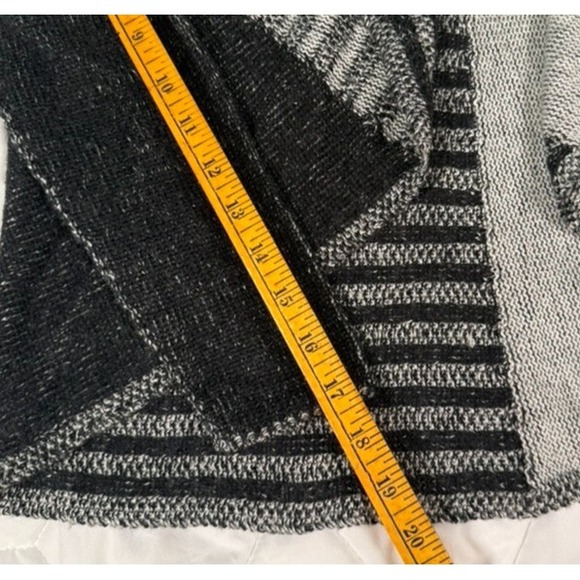 CAbi‎ #483 Patchwork Circle Cardigan Sweater Open Front Textured Wool Medium - Picture 4 of 8